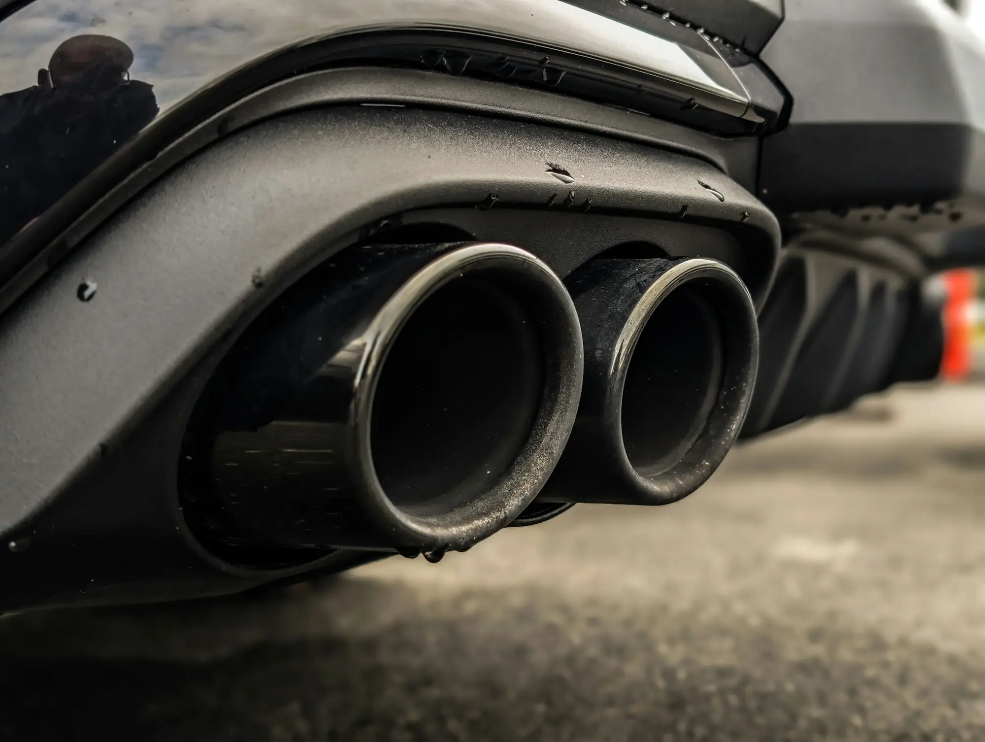 Dual exhaust pipes on a car, Brother Mechanics Greenford
